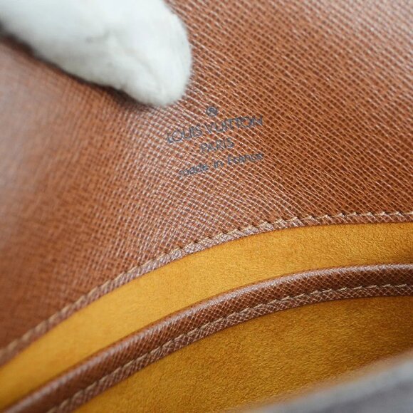 AUTHENTICITY GUARANTEED Louis Vuitton MONOGRAM MUSETTE TANGO SHORT SHOULDER BAG - Picture 7 of 8